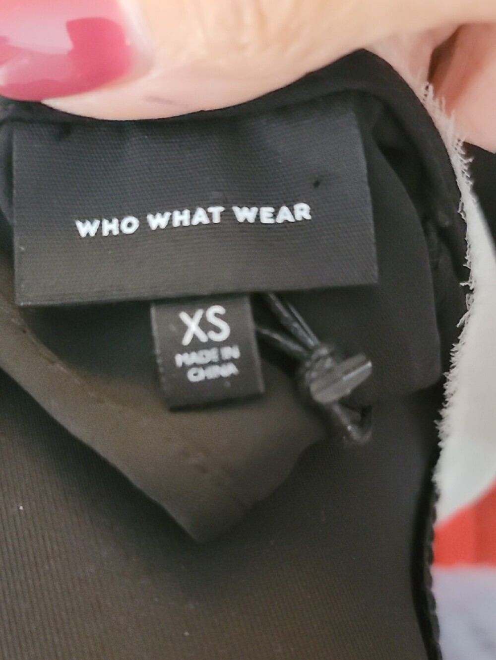 Who What Wear Sleeveless Black Camisole with White Contrast Trim NWT Size Xsmall - Picture 2 of 12